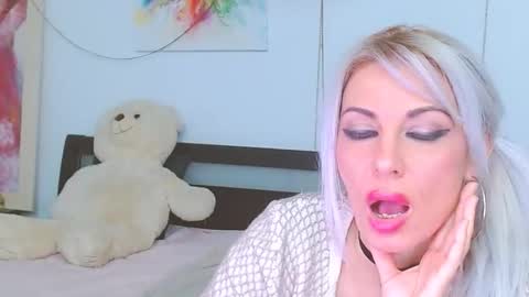 Lara online show from 02.03.26