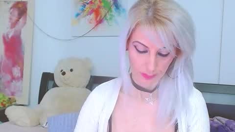 Lara online show from 03.27.26