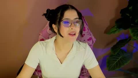 Snapshot of lillianderson chatting on 09.13.25 lillianderson - Next stream start at 0700hs GTM-3 online show from 09.13.25