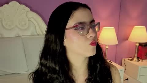 Snapshot of lillianderson chatting on 10.06.25 lillianderson - Next stream start at 0700hs GTM-3 online show from 10.06.25