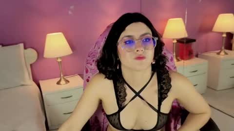 Snapshot of lillianderson chatting on 10.14.25 lillianderson - Next stream start at 0700hs GTM-3 online show from 10.14.25