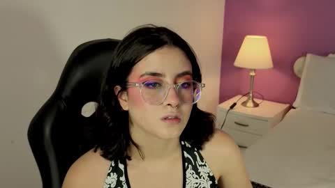 Snapshot of lillianderson chatting on 10.17.25 lillianderson - Next stream start at 0700hs GTM-3 online show from 10.17.25