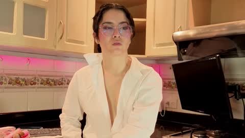 lillianderson -  Next stream start at 0700hs GTM-3 online show from 12.18.25