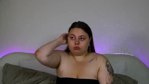 LillianHaig online show from 10.06.25