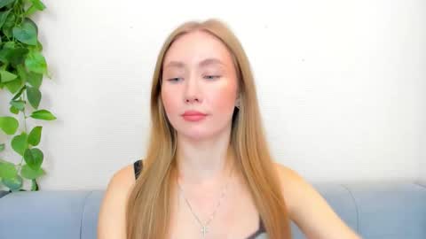 Lili online show from 09.20.25