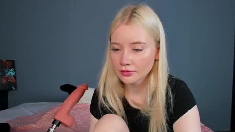 lillie_berry online show from 06.06.26