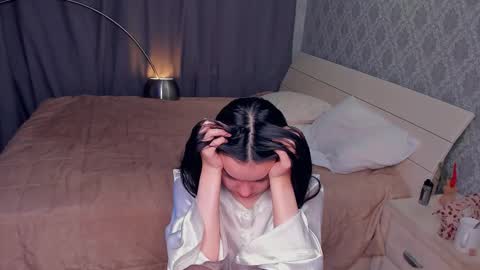 Celina Lillie online show from 12.20.25