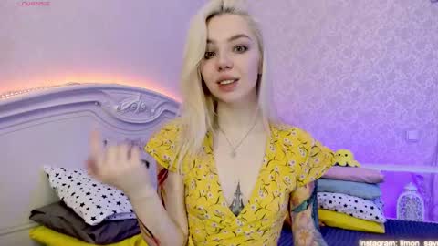 Snapshot of lillimooore chatting on 01.24.25 LilliMoore online show from 01.24.25