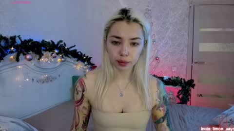 LilliMoore online show from 12.15.25