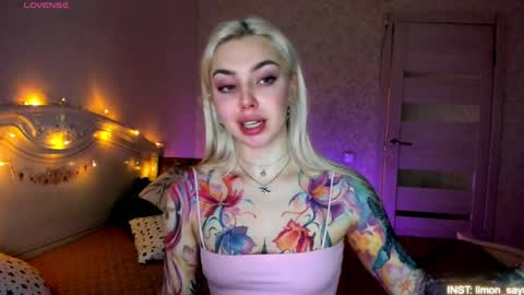 LilliMoore online show from 04.08.26