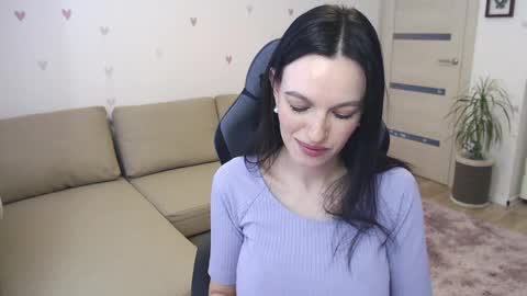 lilliyves online show from 04.06.26