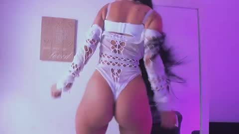 Sweety Lilly Love  online show from 11.07.25