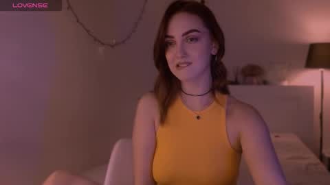 Snapshot of lillyfarey chatting on 09.19.25 LillyFarey online show from 09.19.25