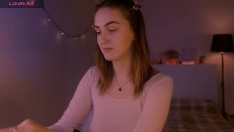 Snapshot of lillyfarey chatting on 10.02.25 LillyFarey online show from 10.02.25