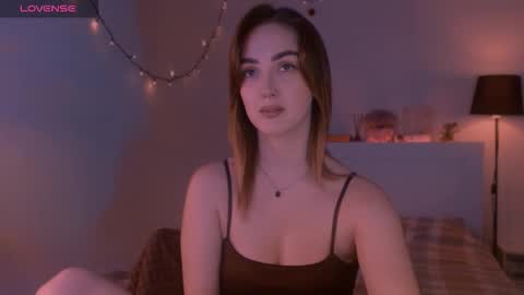 Snapshot of lillyfarey chatting on 10.05.25 LillyFarey online show from 10.05.25