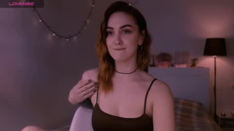Snapshot of lillyfarey chatting on 10.21.25 LillyFarey online show from 10.21.25