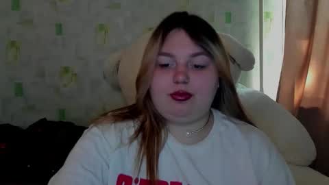 Snapshot of lillyhaigh chatting on 05.23.26 lillyhaigh online show from 05.23.26