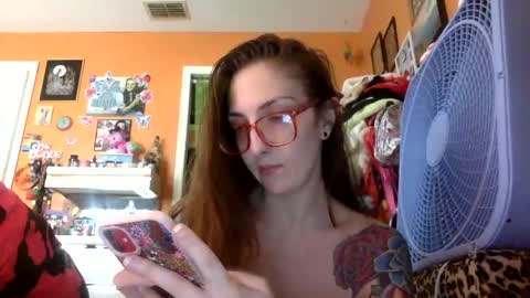 hi guys im back on here 3 online show from 03.06.26