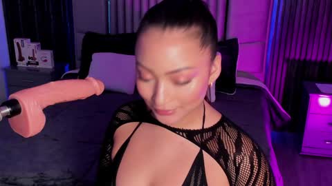 Lilly Ortiz online show from 12.29.24