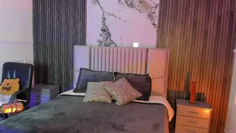 Lilly Ortiz online show from 04.06.26