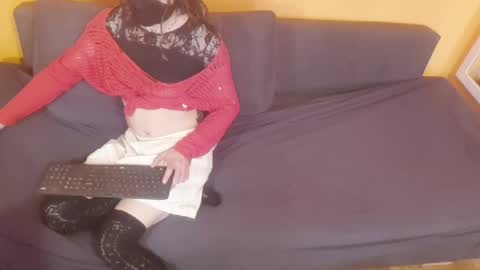 Snapshot of lillysissi chatting on 10.29.25 Lilli Sissy SlutCat online show from 10.29.25