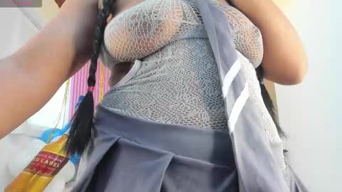 Snapshot of lillyy16 chatting on 09.26.25 lillyy16 online show from 09.26.25