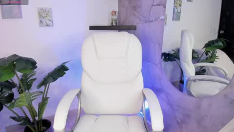  Lilo  online show from 04.14.26