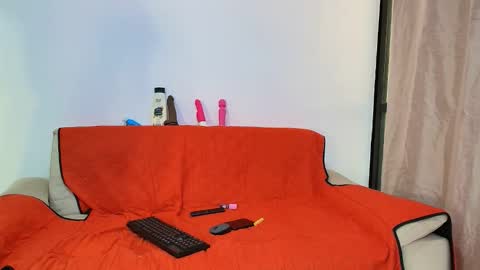 Snapshot of lilookailani chatting on 10.27.25 vanessa online show from 10.27.25