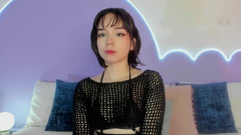 Lilou online show from 01.27.25