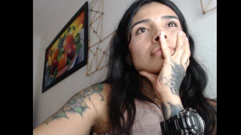 Snapshot of lilpalacio chatting on 02.16.25 lil palacio online show from 02.16.25