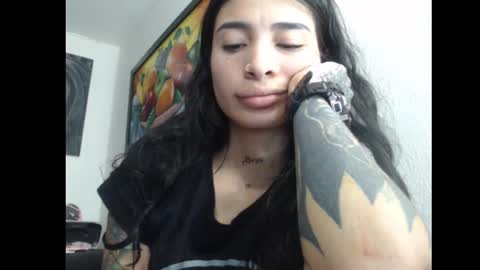 Snapshot of lilpalacio chatting on 02.25.25 lil palacio online show from 02.25.25