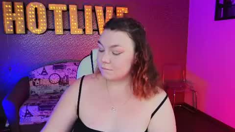 Snapshot of lilumytrend chatting on 06.23.26 Lilu online show from 06.23.26