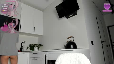 Snapshot of lily__love chatting on 01.21.25 LILY online show from 01.21.25