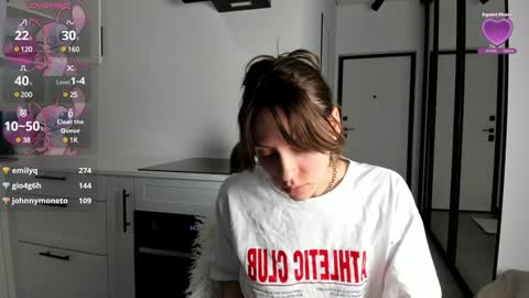 Snapshot of lily__love chatting on 01.23.25 LILY online show from 01.23.25