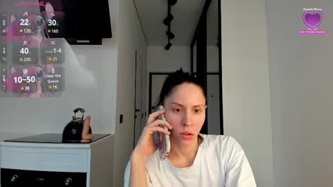 Snapshot of lily__love chatting on 02.13.25 LILY online show from 02.13.25