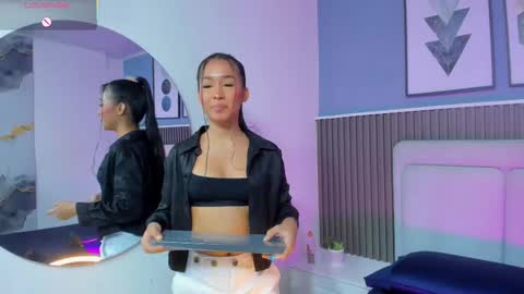  lily  online show from 10.19.25