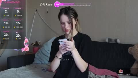 Snapshot of lily_and_jake chatting on 10.09.25 lily_and_jake online show from 10.09.25