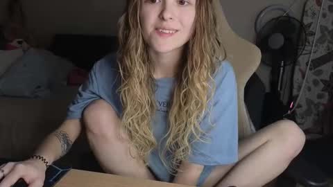 lily_and_jake online show from 11.25.25