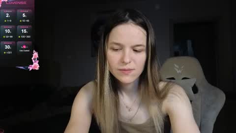 Snapshot of lily_and_jake chatting on 05.19.26 lily_and_jake online show from 05.19.26