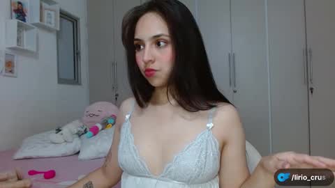Snapshot of lily_crushx chatting on 12.31.24 Lirio online show from 12.31.24