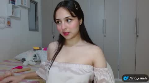 Snapshot of lily_crushx chatting on 01.12.25 Lirio online show from 01.12.25