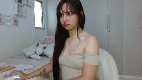 Snapshot of lily_crushx chatting on 10.03.25 Lirio online show from 10.03.25