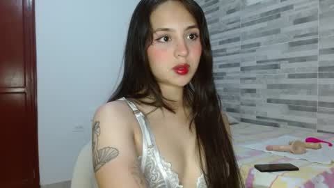 Snapshot of lily_crushx chatting on 06.25.26 Lirio online show from 06.25.26