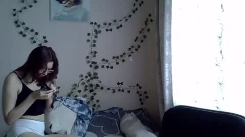 Snapshot of lily_ember chatting on 10.13.25 lily_ember online show from 10.13.25