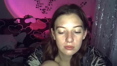 Snapshot of lily_ember chatting on 11.13.25 lily_ember online show from 11.13.25