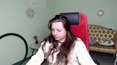 Lily online show from 01.31.25