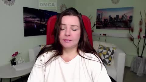 Lily online show from 12.14.25