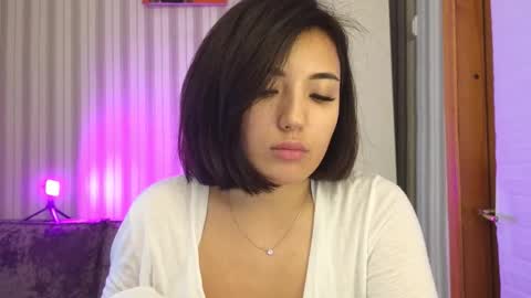 Snapshot of lily_foster_ chatting on 10.08.25 Lily online show from 10.08.25