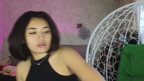 Snapshot of lily_foster_ chatting on 10.23.25 Lily online show from 10.23.25