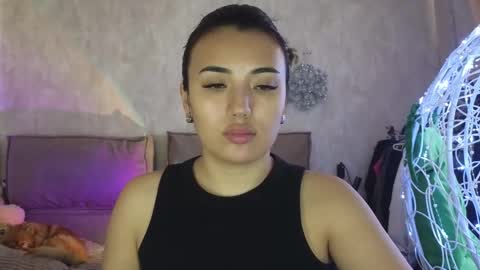 Snapshot of lily_foster_ chatting on 11.07.25 Lily online show from 11.07.25